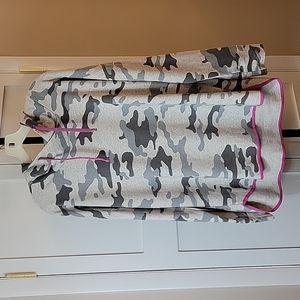 Sundry Dark & Light Gray Camo Long Sleeve Hoodie Tunic Sweatshirt